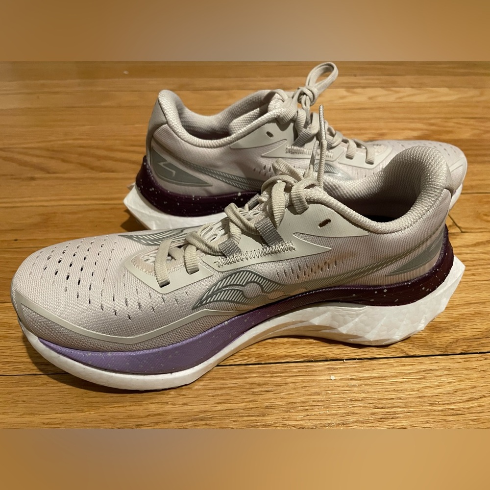 Saucony Women's Endorphin Speed 4 - Cream and Purple - Picture 5 of 7